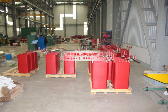 苏仙SCB10-2500KVA干式电力变压器